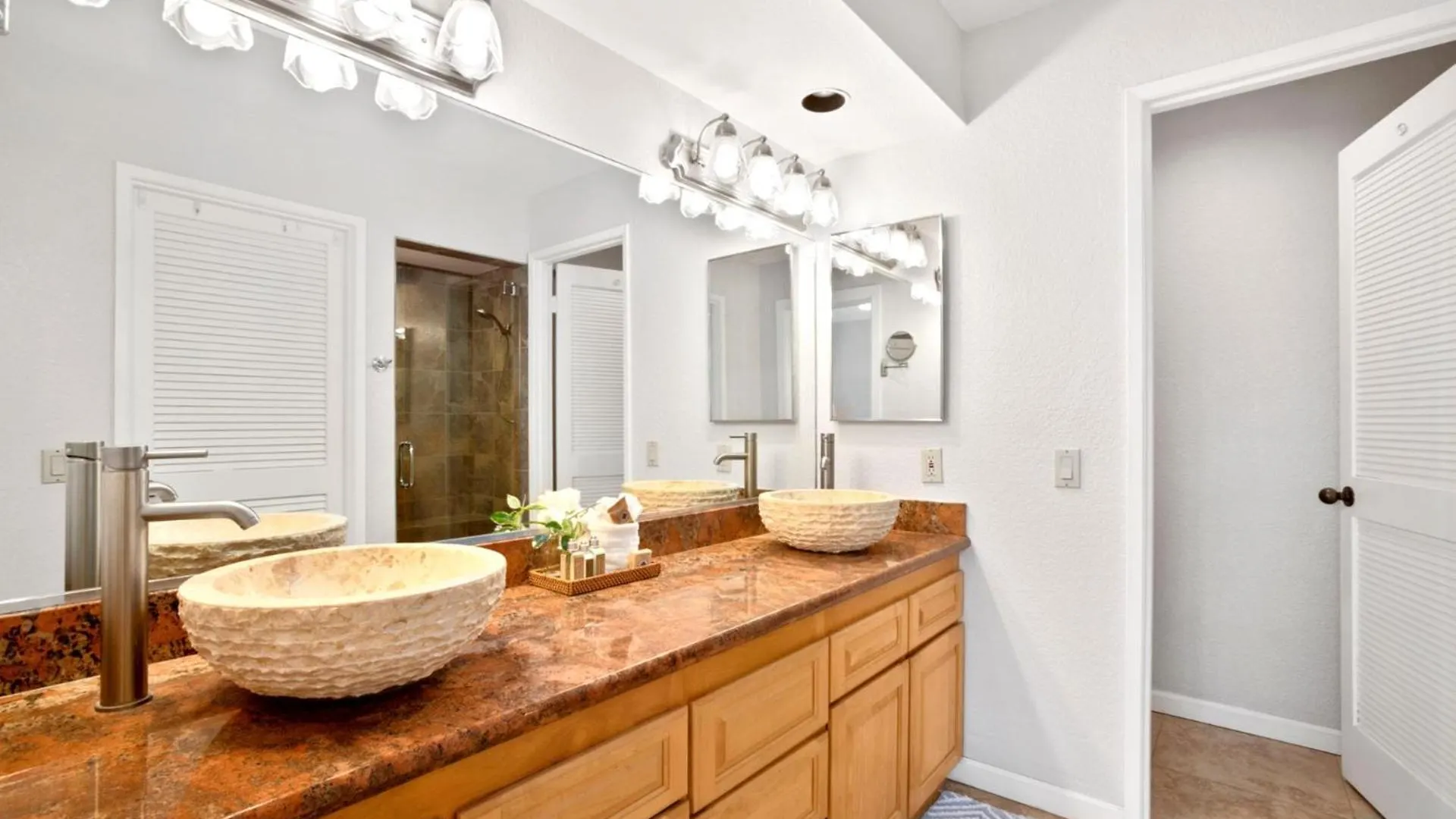 Kbm Resorts Free Car Grand Champions Gch-120 Remodeled Bdm Villa In Heart Of Wailea Wailea  Apartment