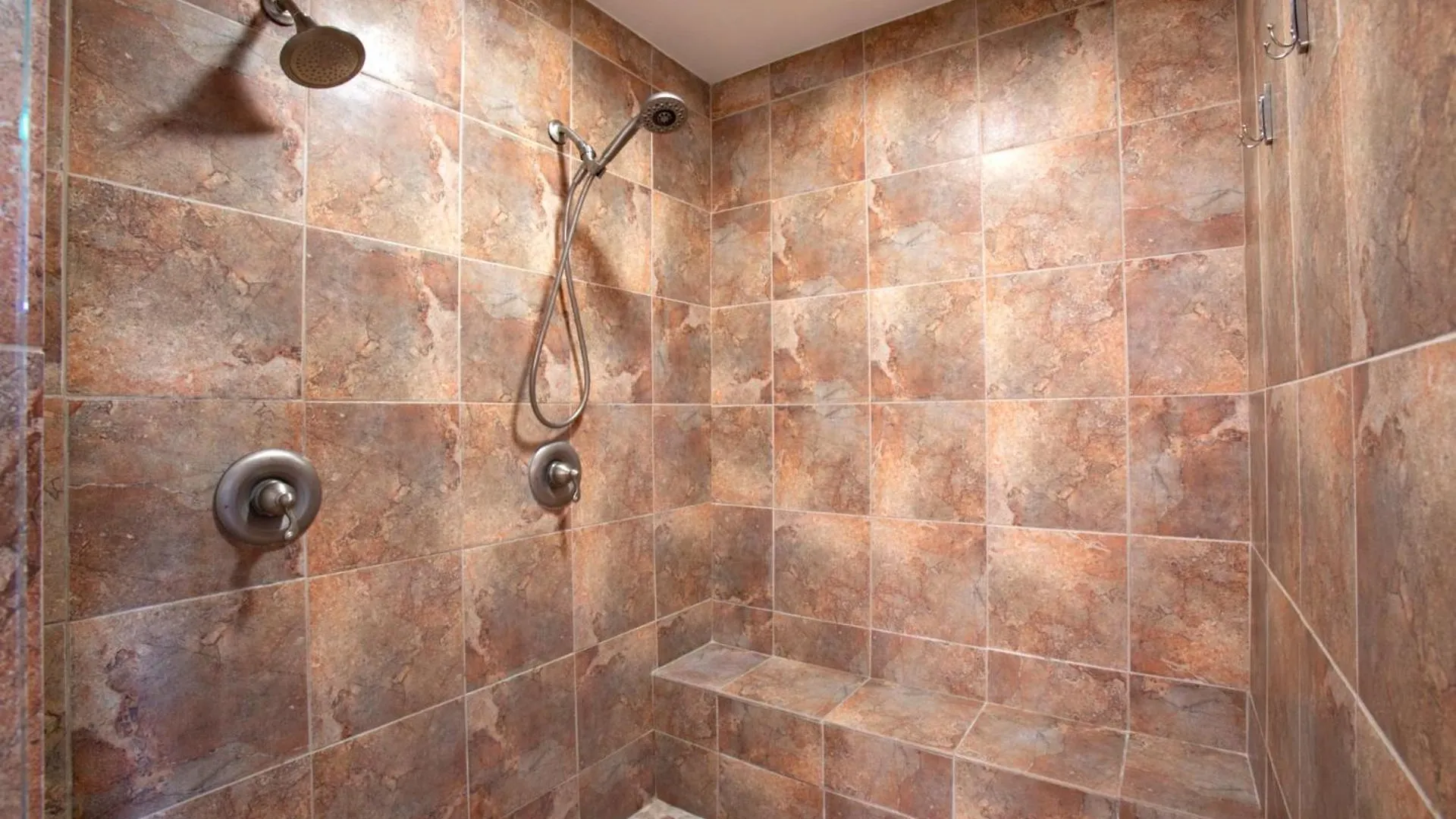 Apartament Kbm Resorts Free Car Grand Champions Gch-120 Remodeled Bdm Villa In Heart Of Wailea Stany Zjednoczone Ameryki